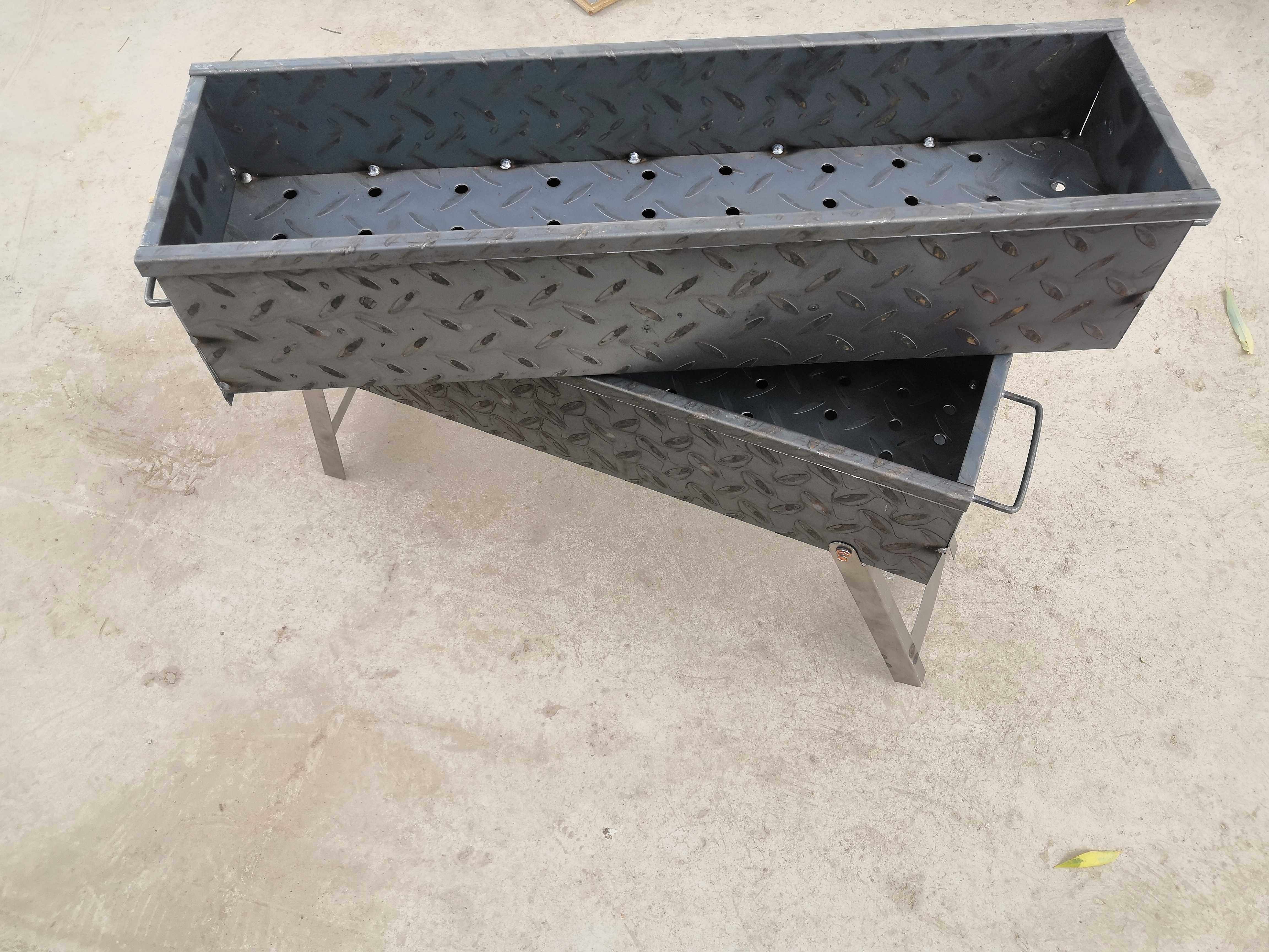 烧烤烤炉加厚钢板木炭烤架家用老式焊接户外烧烤炉