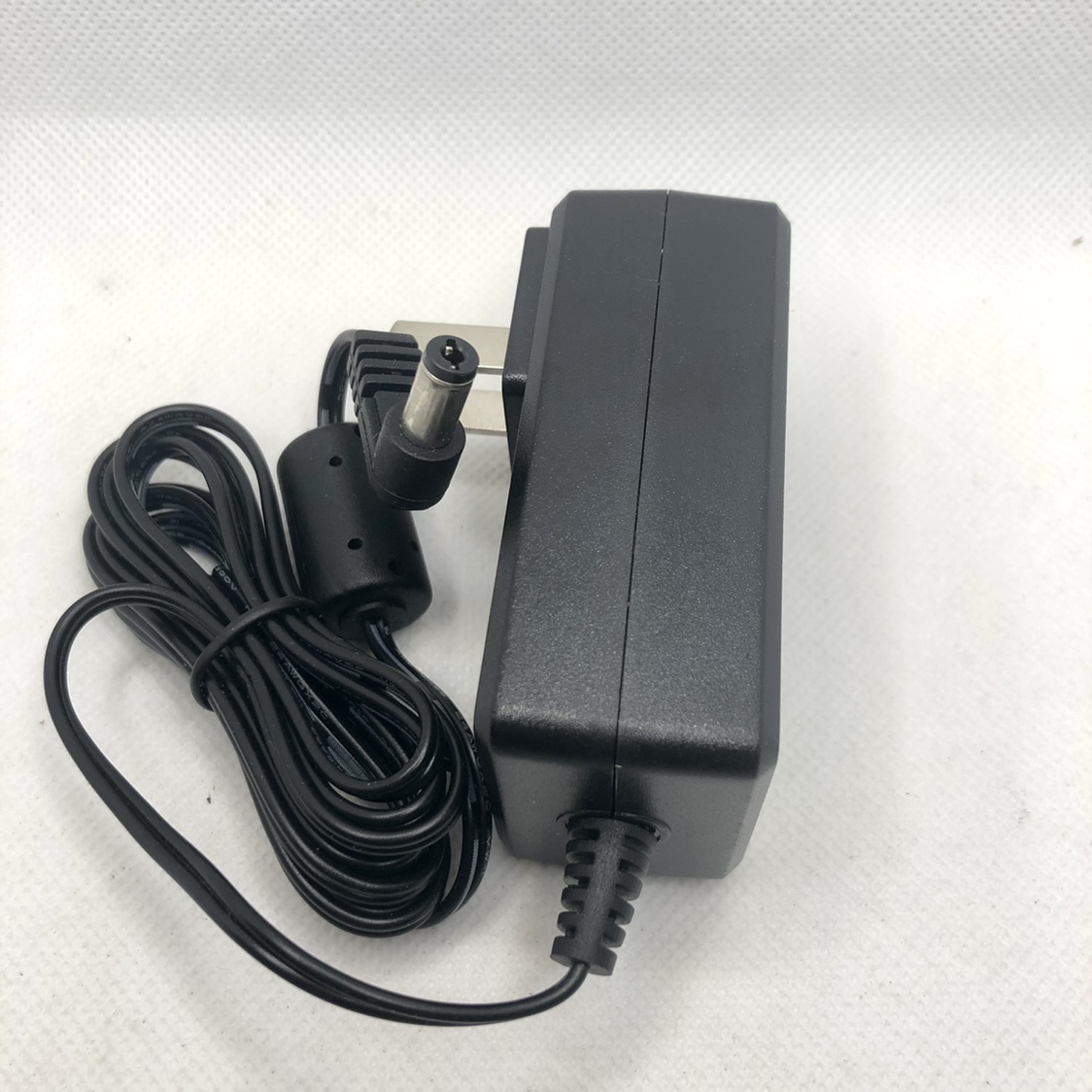 吸尘器扫地机电源适配器19v600ma美的充电器罗弗k5原装电源线