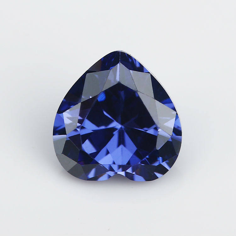 梧州人造宝石合成锆石高品质5a心形裸石坦桑蓝色3x315x15mm