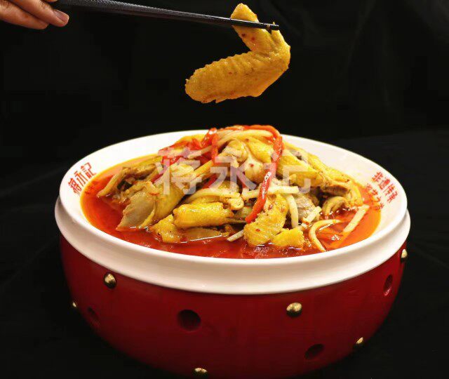 永州农家东安鸡放养鸡新鲜现炒湖南特产芦洪市整鸡