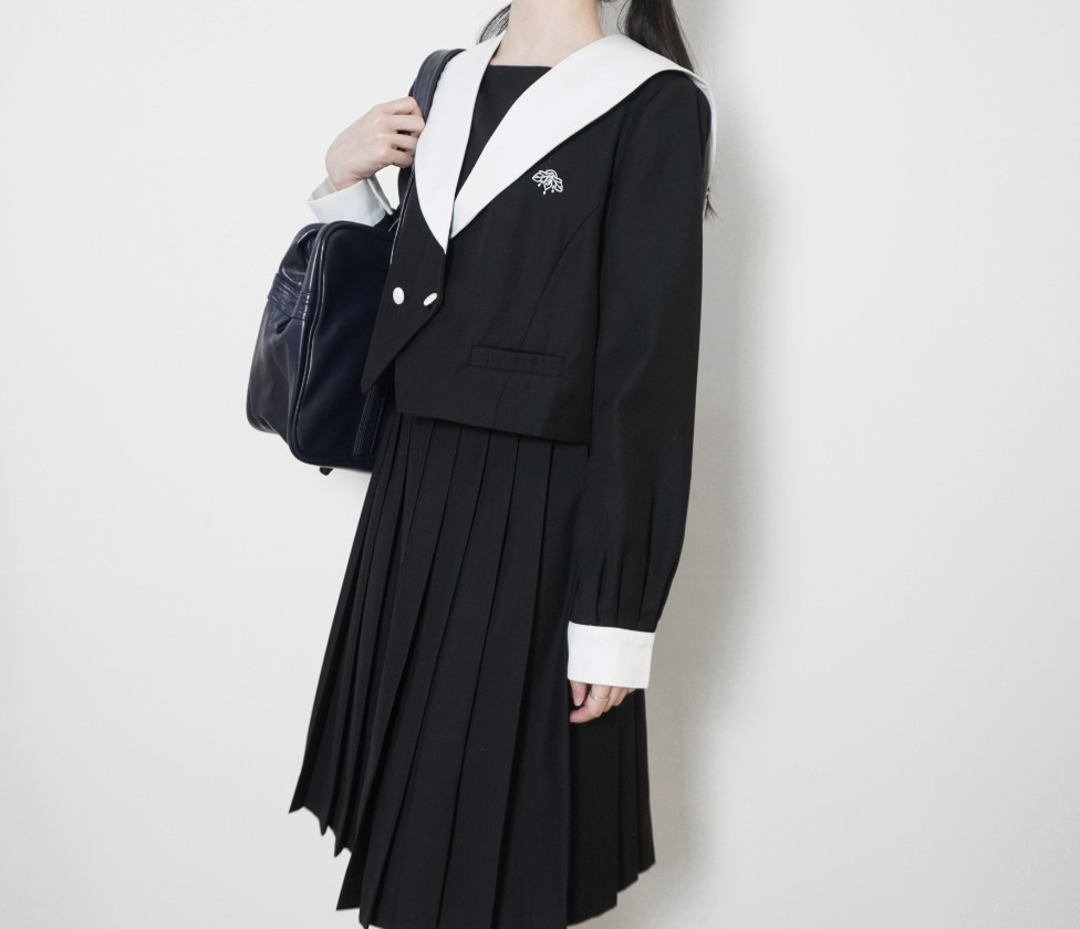 川野原创黑白秋冬水手学生校服