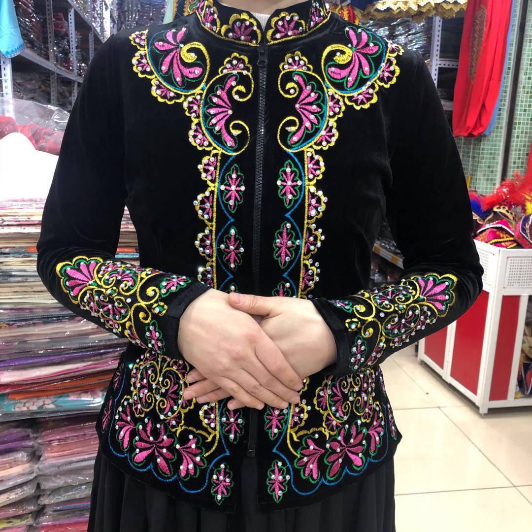 女装衣服新疆新款练功舞蹈绣花上衣修身显瘦民族服装
