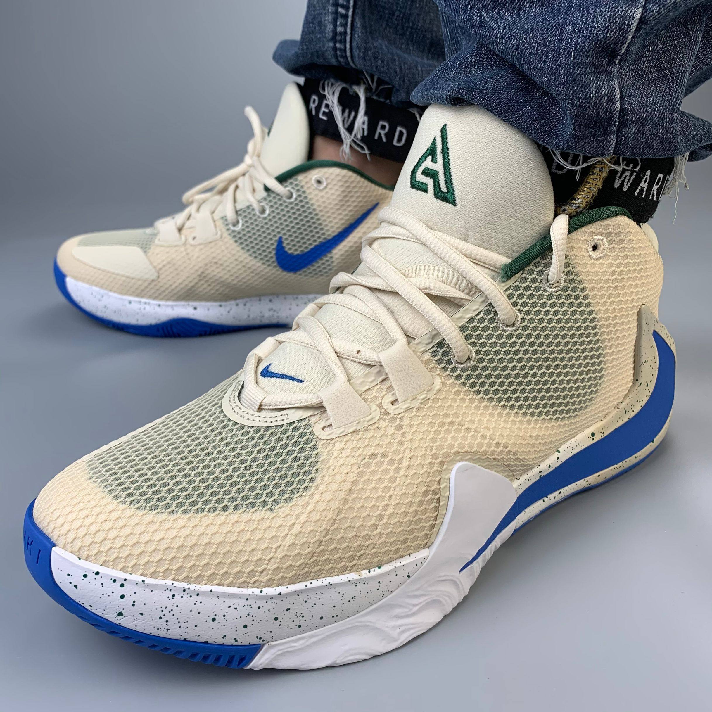 nikezoomfreak1耐克字母1代奶油倒勾实战篮球篮球鞋