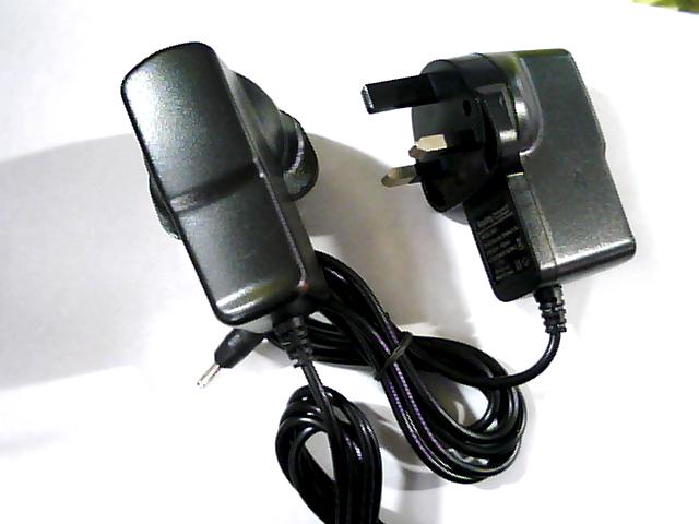 5v1a英标开关电源电源适配器35mm圆孔插头20元一个其它元器件