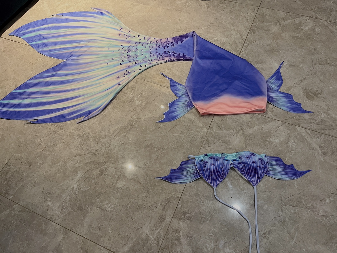 2022年yuner海洋馆黑色情侣表演鱼尾美人鱼尾巴潜水拍摄花絮泳衣