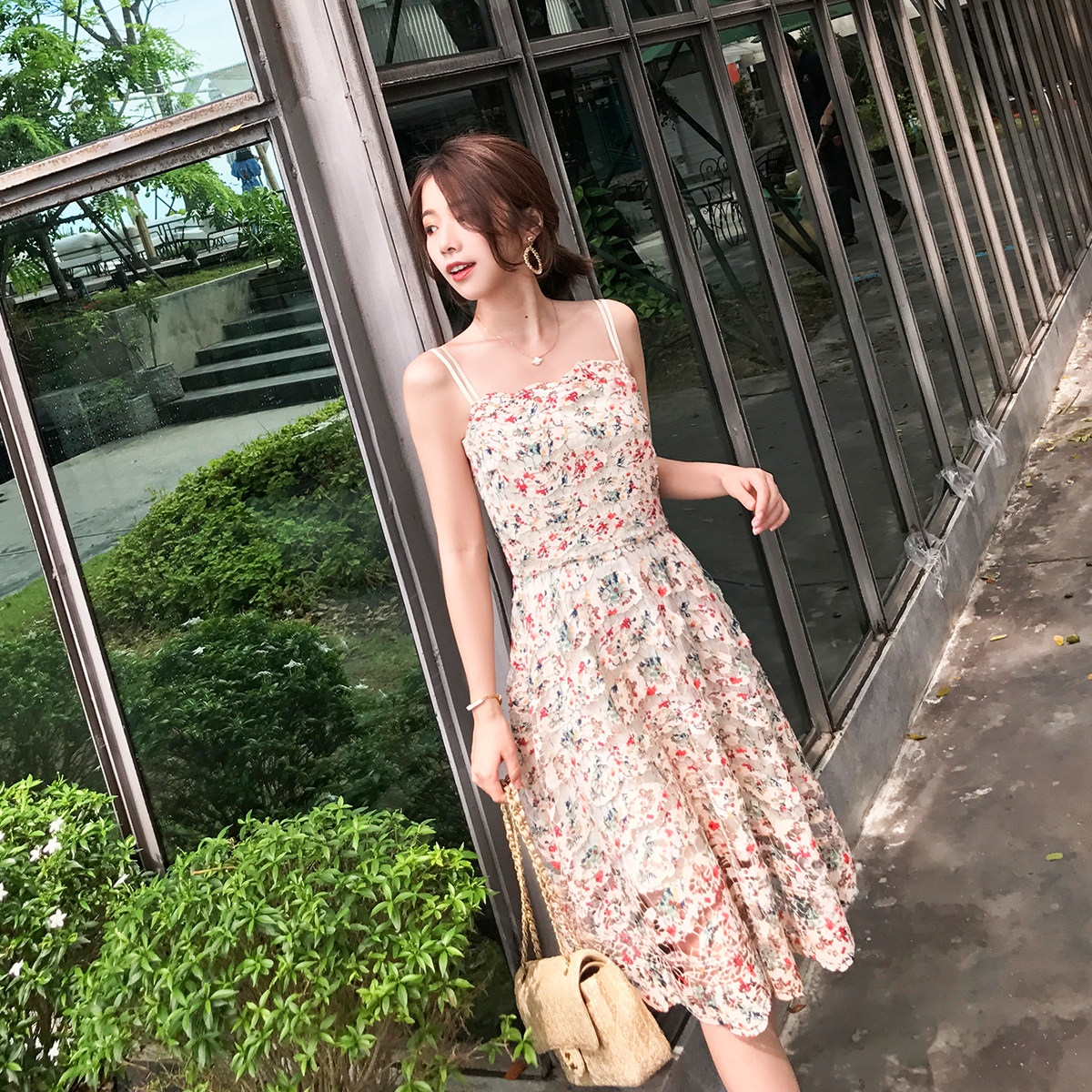 大喜自制2018新款女连衣裙夏镂空蕾丝印花吊带裙温柔裙少女
