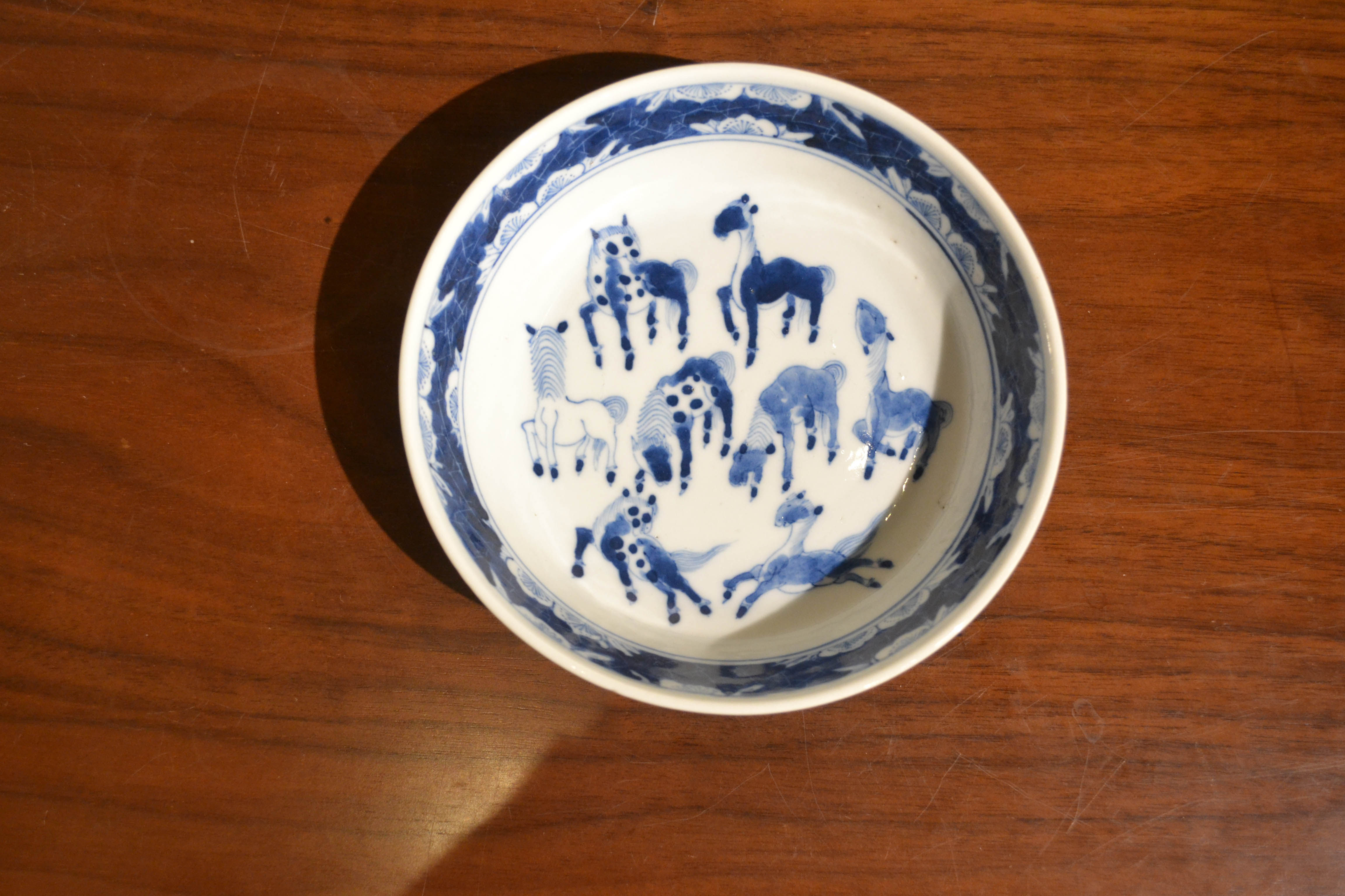 器物清道道光时期青花瓷赏盘手绘骏马图若珍藏茶盘