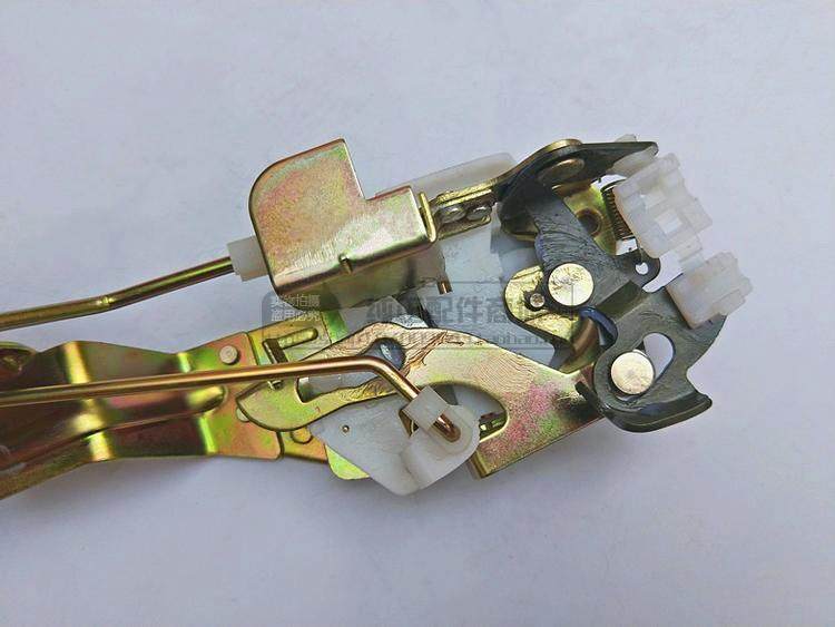 车门乐驰门锁适配雪佛兰spark中控锁宝骏闭锁中控锁