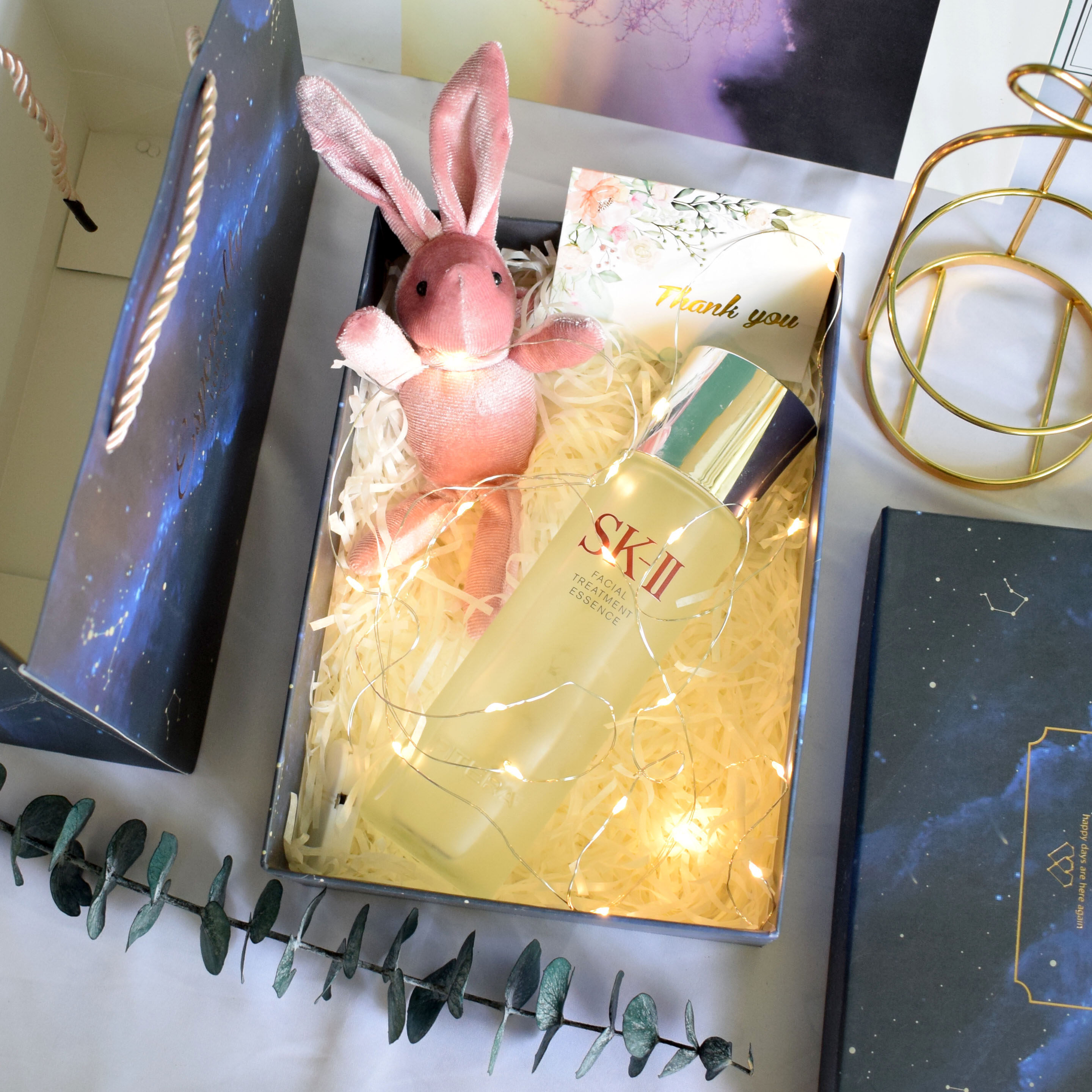 开盖即亮礼盒情人节网红包装盒ins生日礼物高跟鞋糖盒