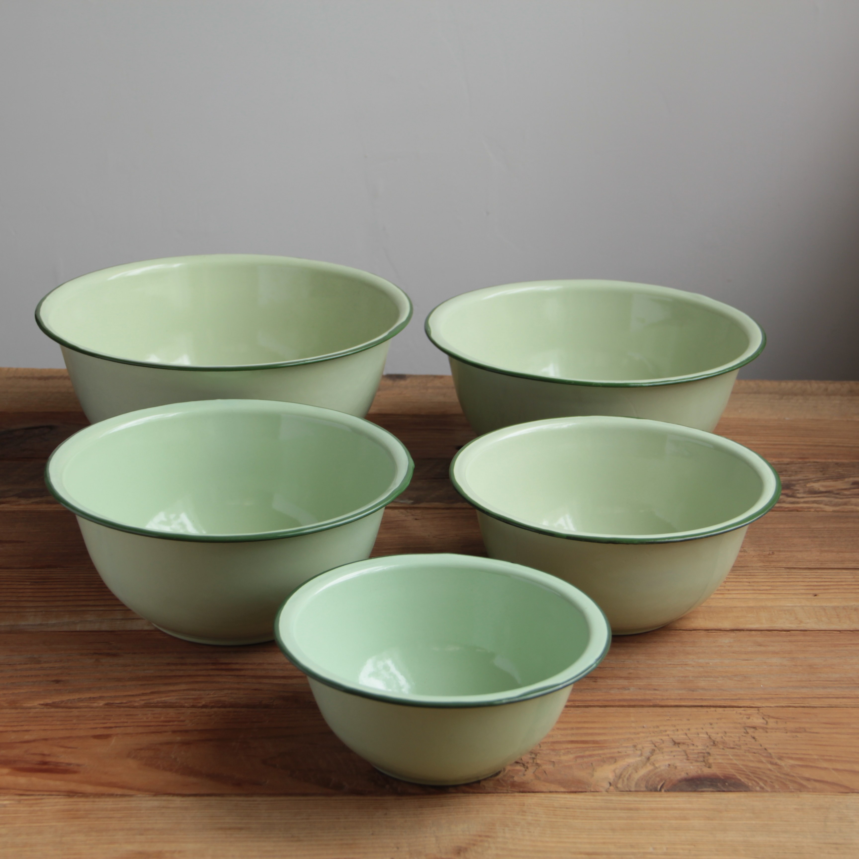 老式怀旧搪瓷盆碗加深型汤盆复古搪瓷缸钵洗菜拌菜汤碗餐厅logo