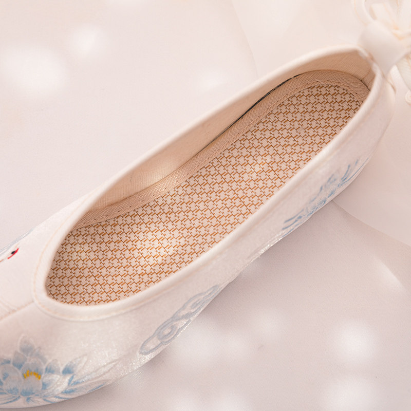 鞋子宋制汉鞋内增高绣花鞋古风弓鞋翘头白搭珍珠布鞋