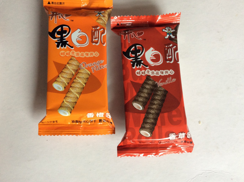 正宗旺旺开心黑白配2斤夹心蛋卷饼干香草椰奶蛋卷饼干