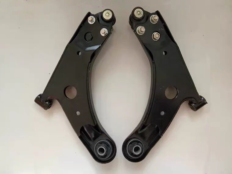 云度汽车tt3下支臂下悬挂摆臂三角下肢吊杆通用汽修组套