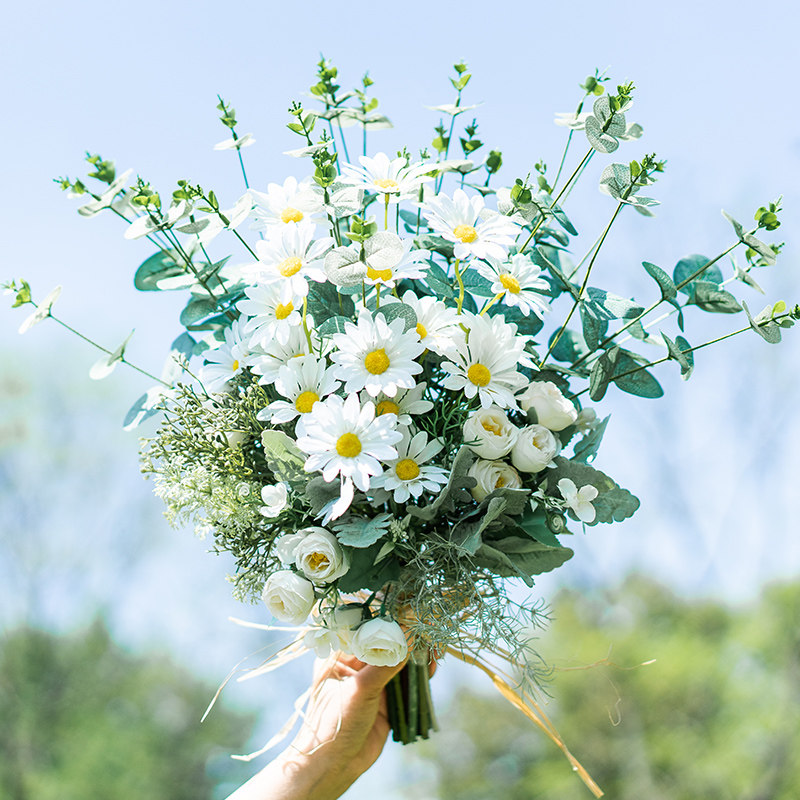雏菊小清新新娘捧花森系婚礼手捧婚纱旅拍拍照新娘手捧花