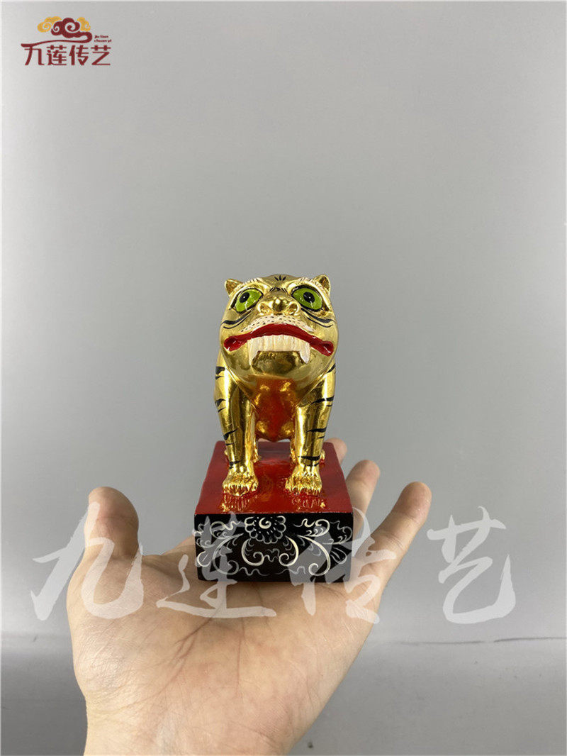 木雕虎爷迷你招财木雕镇传艺10cm樟木手工将军木雕