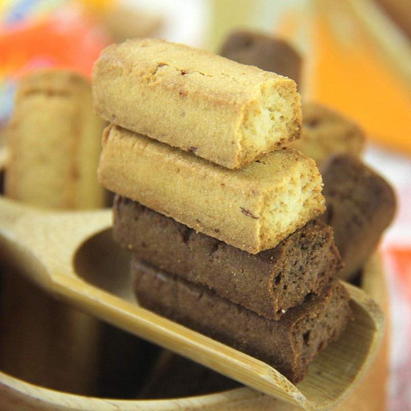 台湾进口阿华华田北海道恋人合作牛奶巧克力麦芽酥性饼干