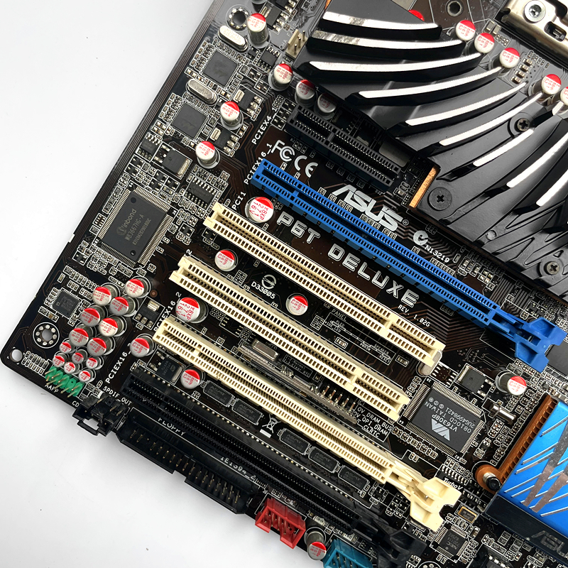 华硕p6tdeluxex58主板1366接口支持i7x5680主板