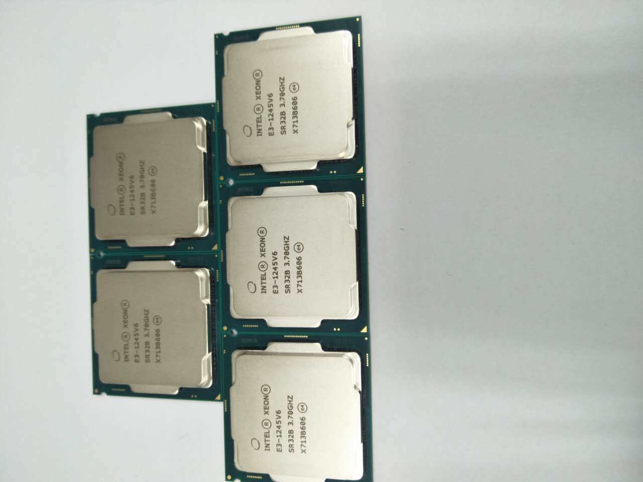 intel英特尔至强e31245v6cpu散片主频37ghz全新cpu