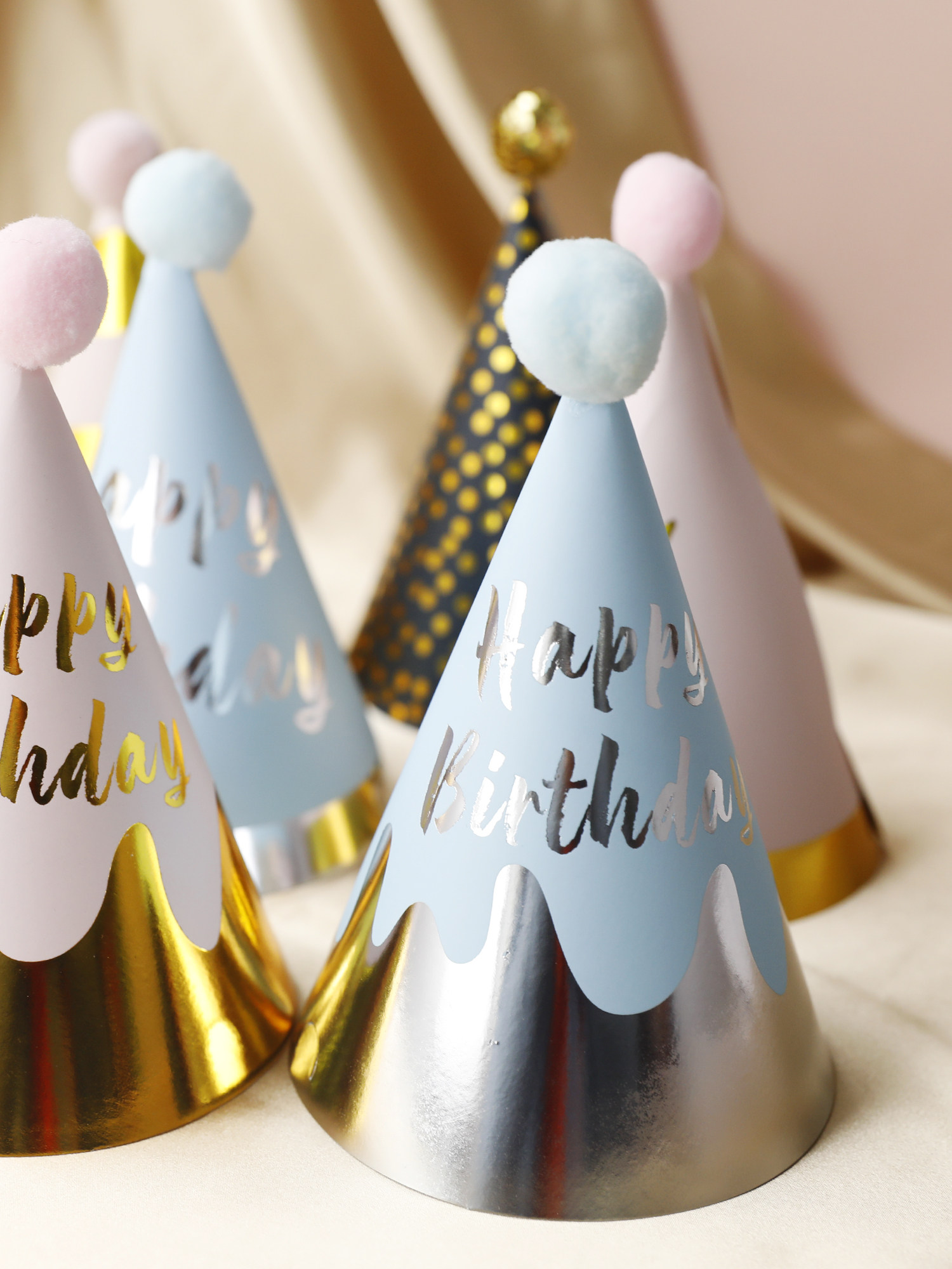 生日帽子网红儿童大人ins烫金条纹快乐派对毛球节日装扮用品