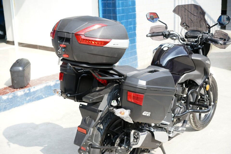 适用于五本新款幻影边箱wh1502侧箱rr150尾箱货箱摩托车尾箱