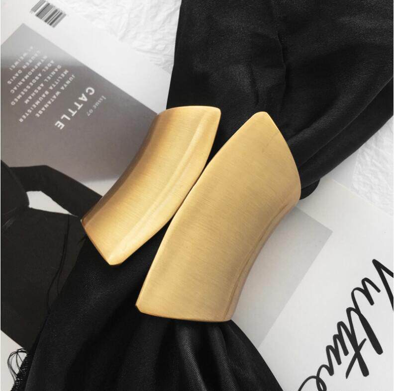 欧美高级感金色宽面手镯ins网红爆款简约冷淡风潮人