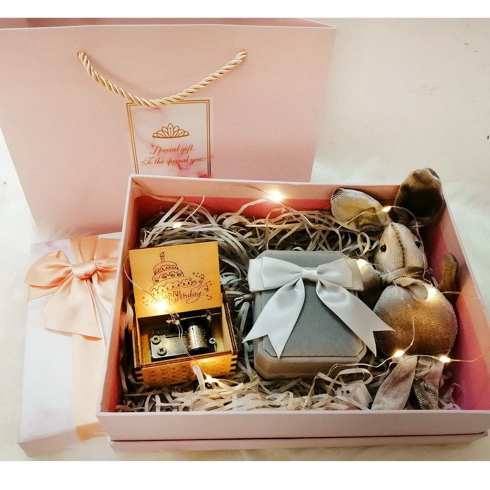 情人节礼物女生女友老婆闺蜜特别18岁成人生日创意礼盒