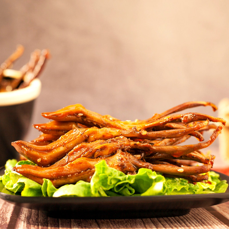 小胡鸭鸭舌香辣味95g袋零食小吃休闲食品