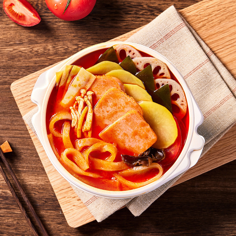 杨国福自热麻辣烫酸汤牛肉麻辣午餐肉