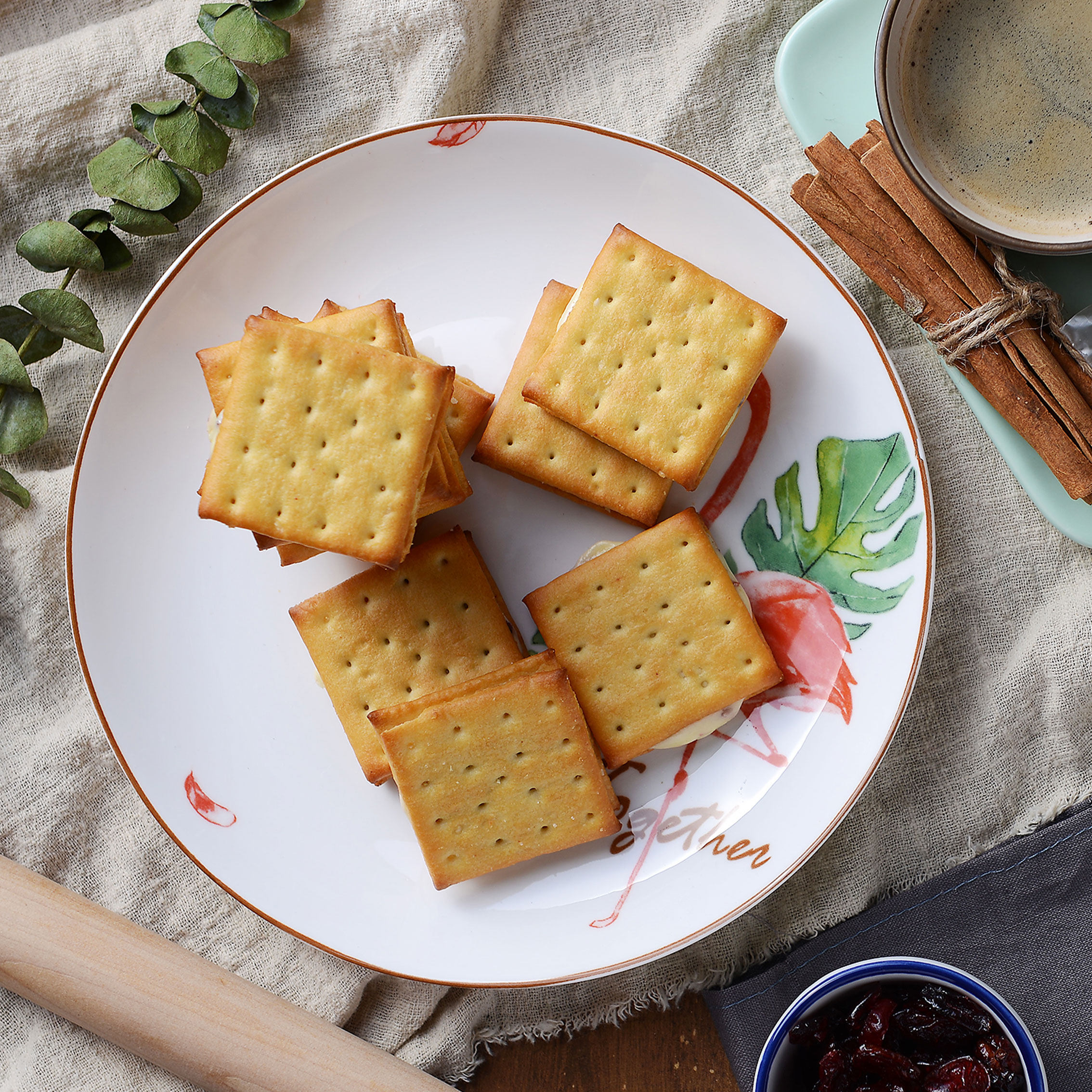 饼干苏打10斤上海三牛椒盐盐味雪花牛轧原料苏打饼干