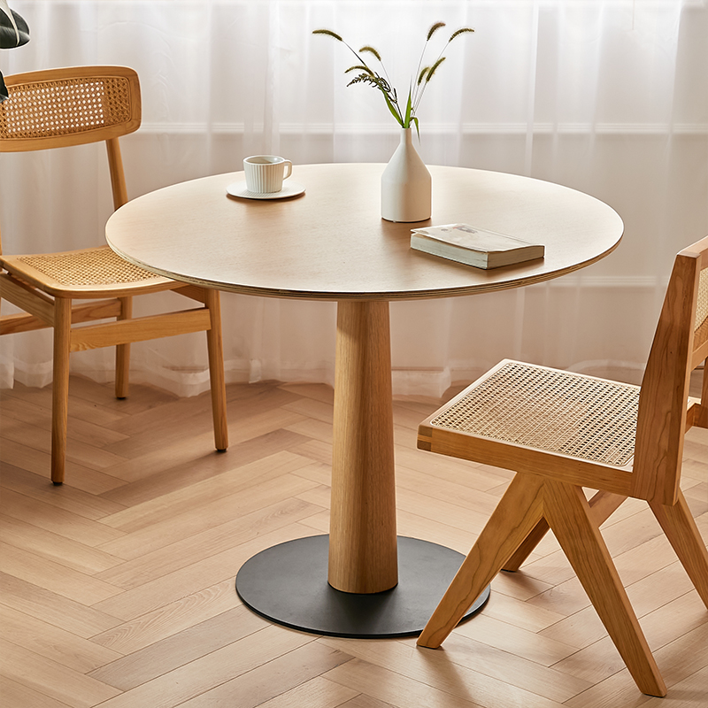 霍客森北欧实木圆形餐桌家用小户型餐厅吃饭桌子设计师洽谈桌圆桌