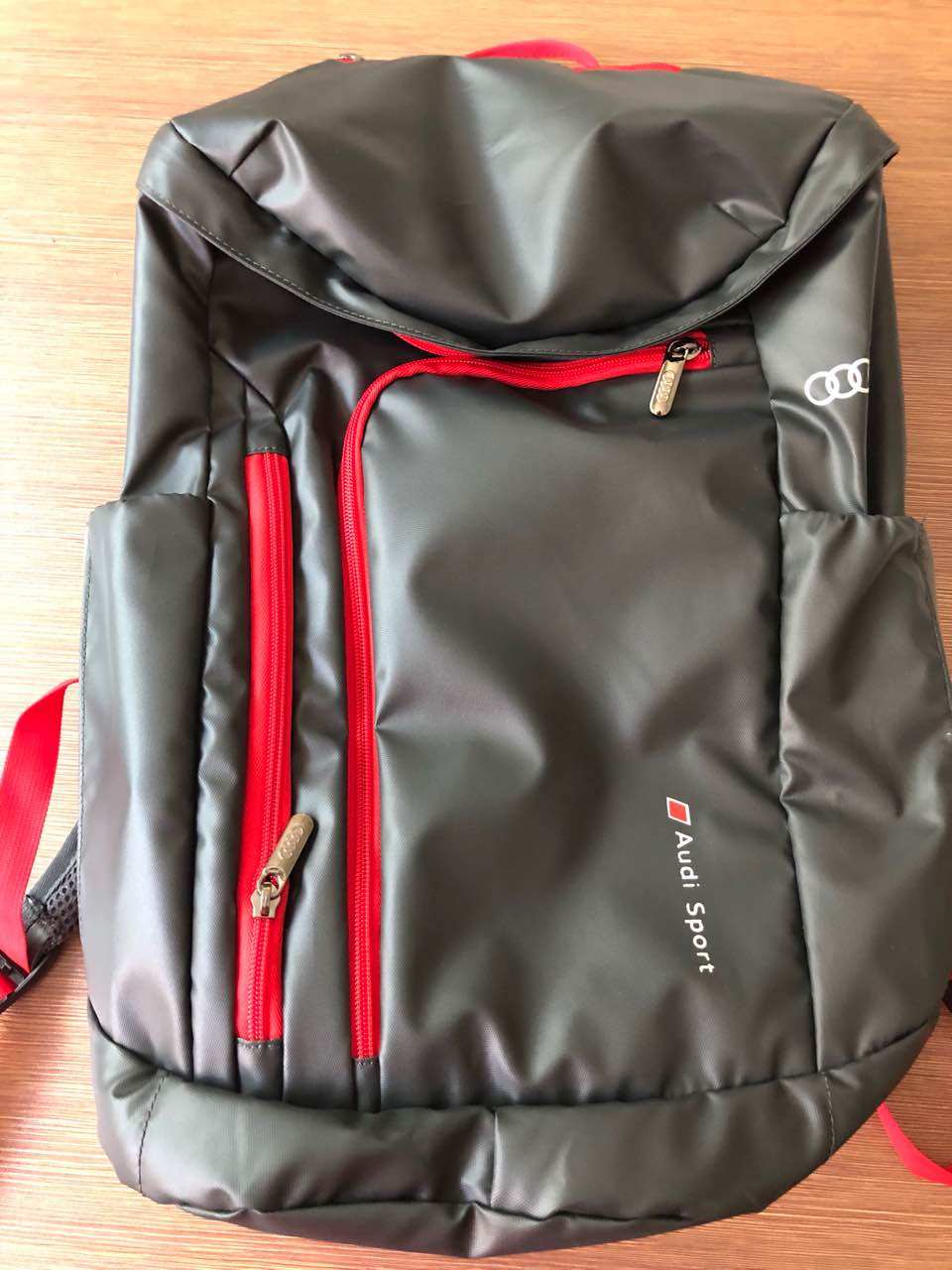 背包运动奥迪原厂双肩多功能防水户外旅行包精品书包