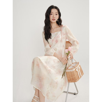 Mu Yiyi Early Spring Floral Dress for Women 2024 New French Square Neck Small Gentle Fairy Dress