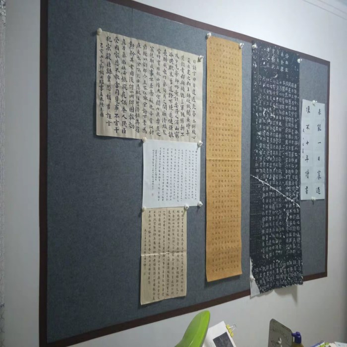 磁性书画毛毡墙贴吸磁性工笔画毛毡铁板国画书法展示墙带磁性毛毡