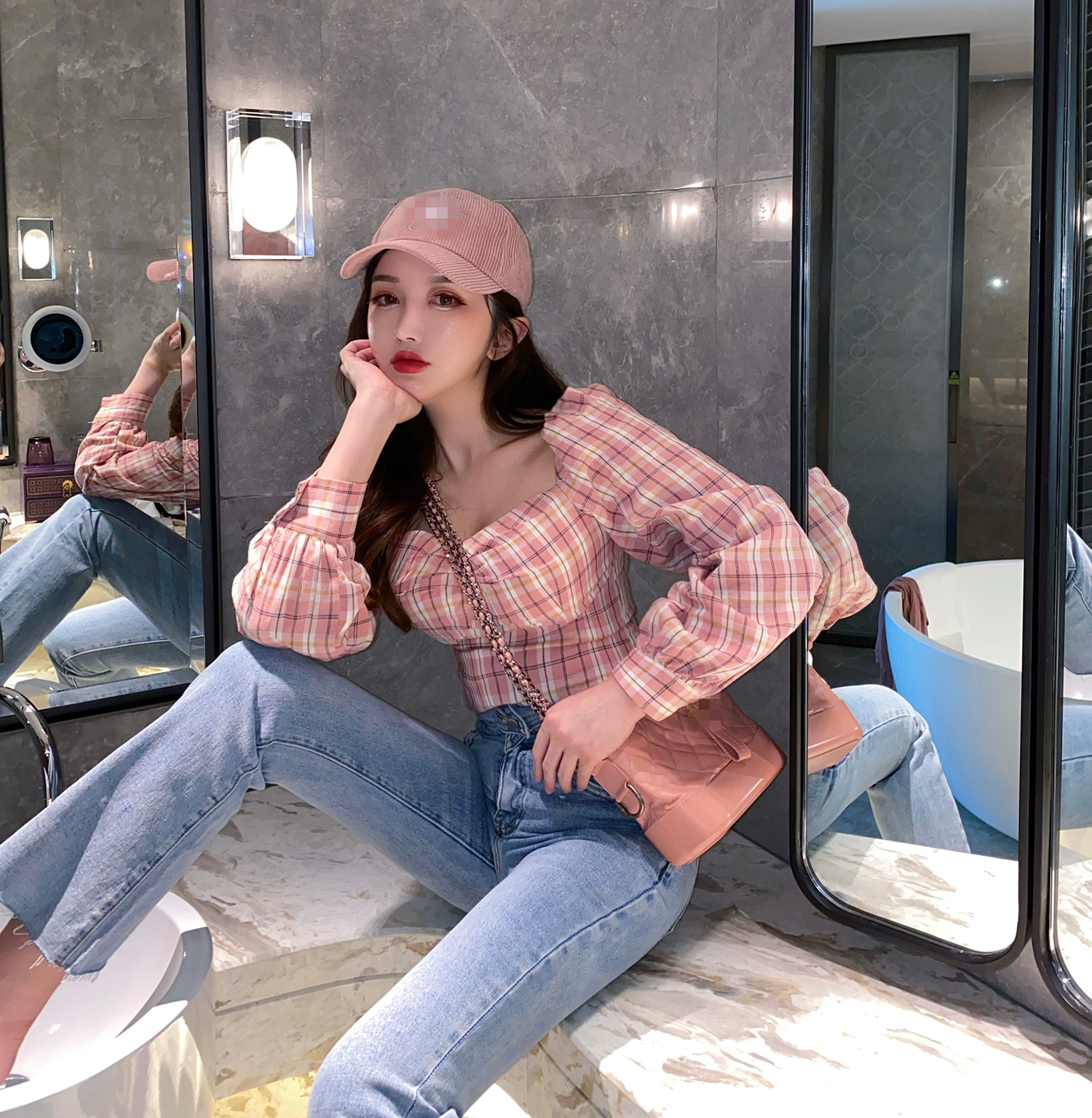 q女家格子一字肩上衣女方领法式泡泡袖衬衫修身短款露肩长袖衬衣