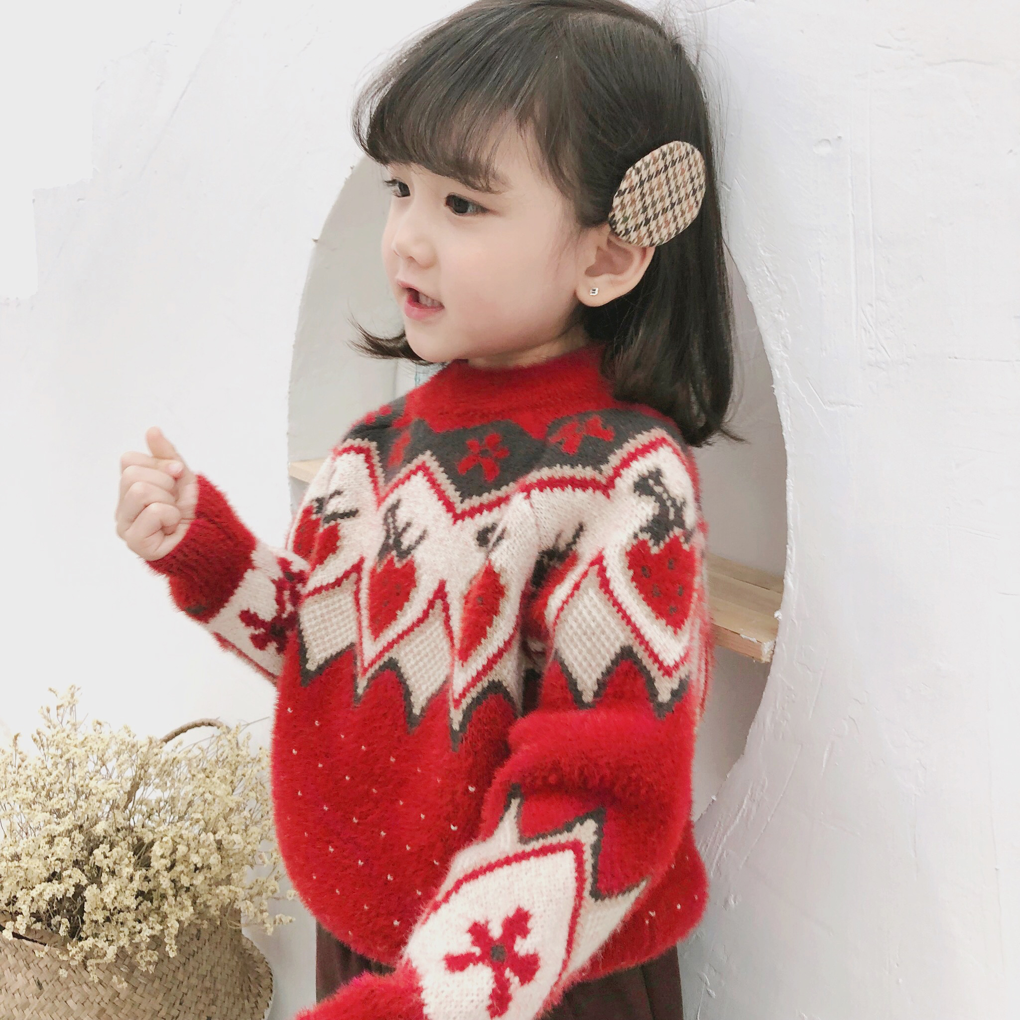 儿童宝宝秋冬新年装2019新款洋气拜年服女童套头水貂绒毛衣加厚