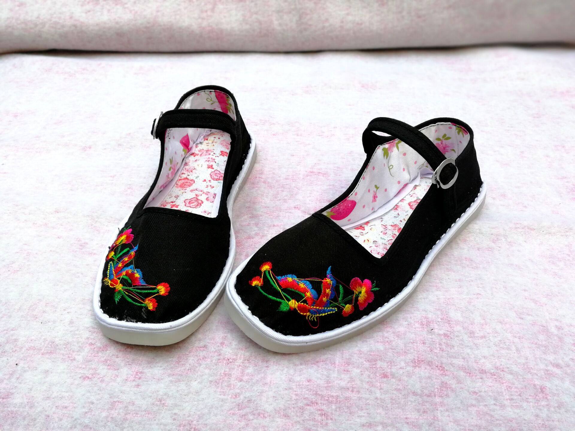 民族风女子绣花布鞋黑色色浅口低帮单鞋扣休闲鞋布鞋