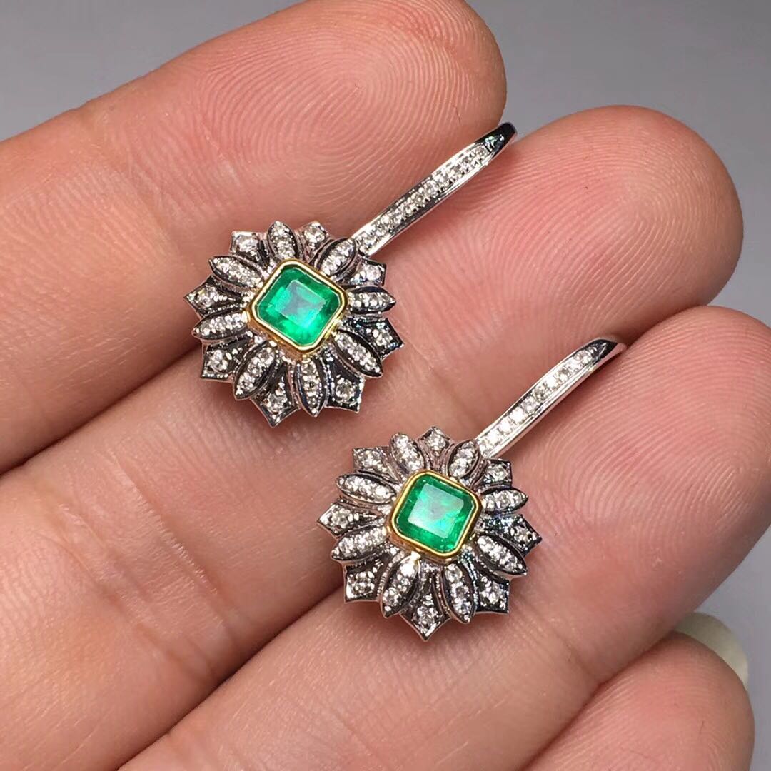 阿珠文玩轻奢奢华祖母绿钻石耳钉款式新颖满钻耳饰耳环