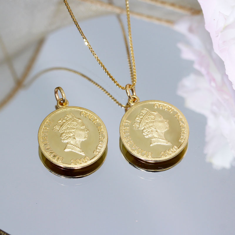 奢瑞14k金女王头像吊坠黄金币项链立体浮雕女款锁骨链百搭可刻字