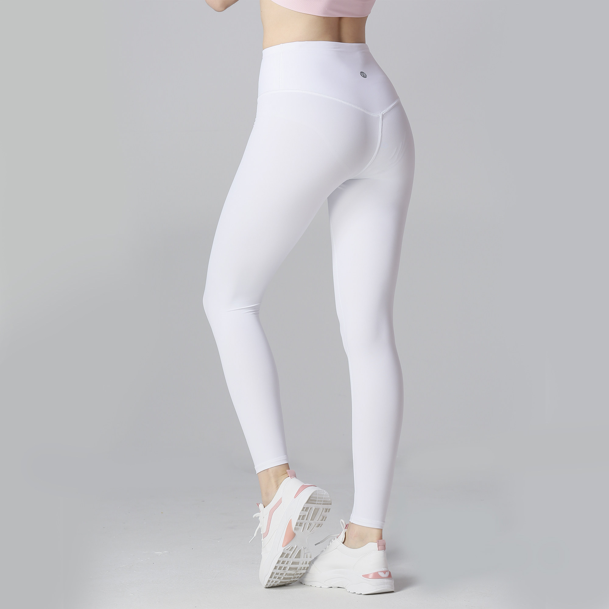 高腰提臀瑜伽裤女白色弹力速干跑步运动健身裤外穿收腹紧身压缩裤
