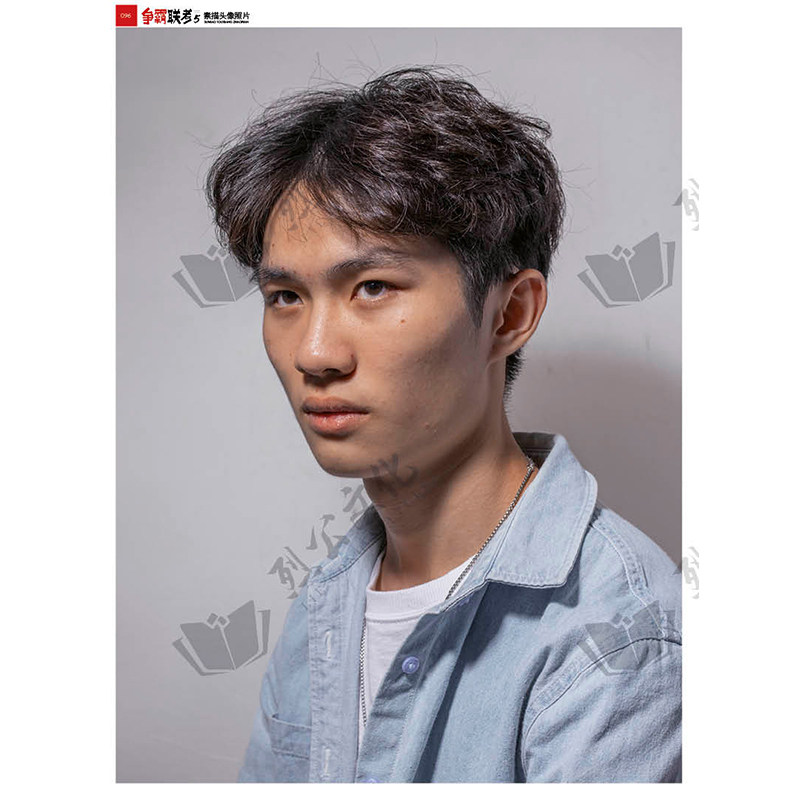 光头带手半身像人物素描肖像照片写生素材美术高考美院教材教程书4