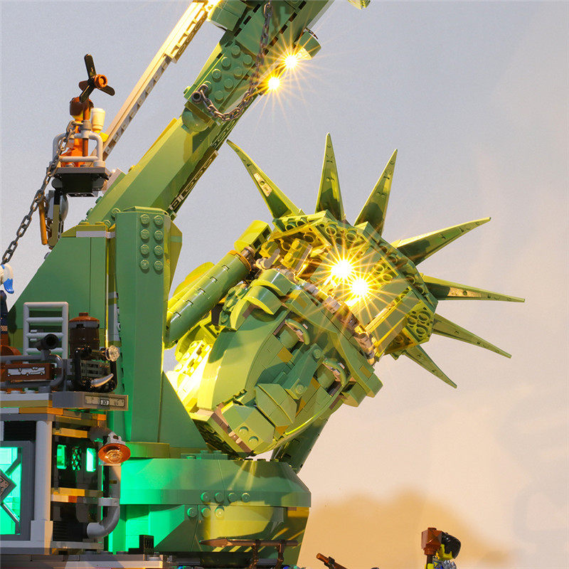 灯饰适用乐高led70840末日倒塌自由女神像发光塑料积木