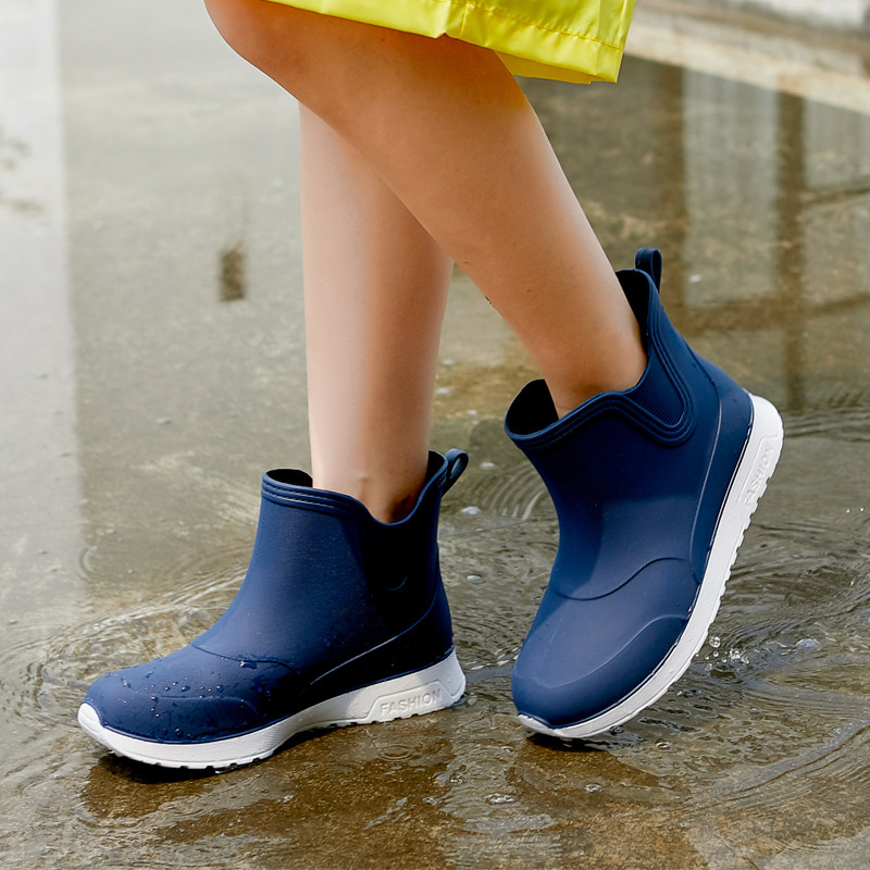 新款小学生雨鞋儿童中大童男男童加绒内胆保暖雨靴