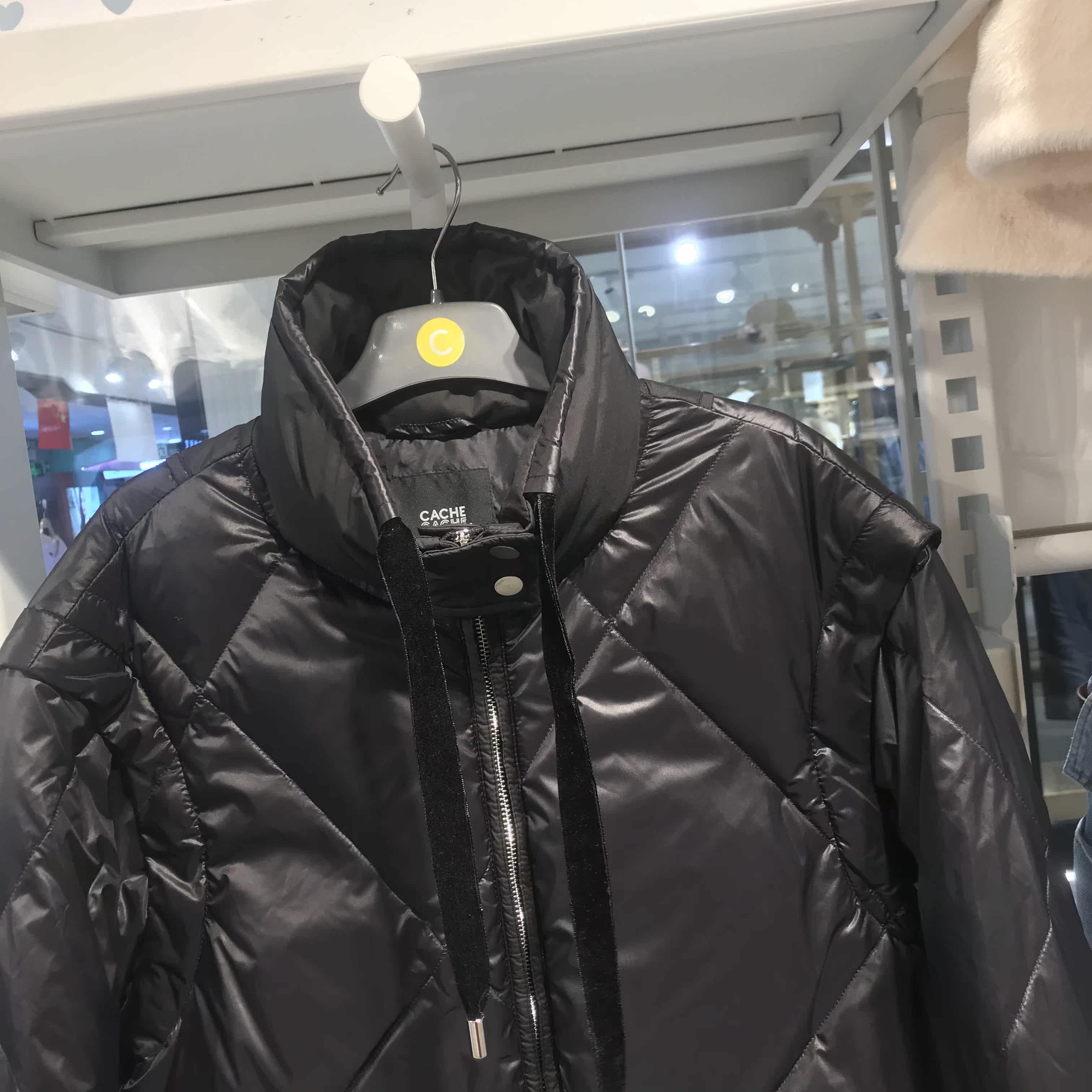 cachecache羽绒服2021新款时尚尚亮可拆卸袖子百搭5819012201羽绒服