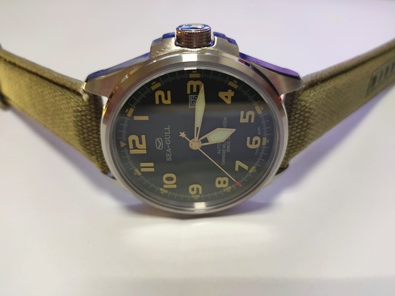 海鸥手表 大三针立体刻度全自动机械表男表帆布带日历蓝宝石夜光