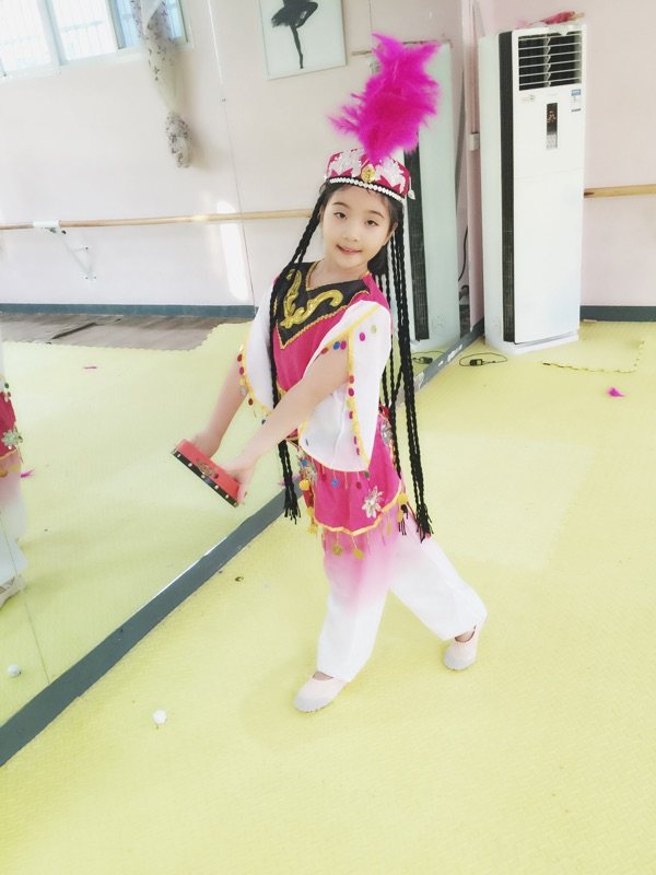 新疆舞蹈帽子 维族帽子 新疆演出头饰 辫子演出帽 大人帽儿童帽