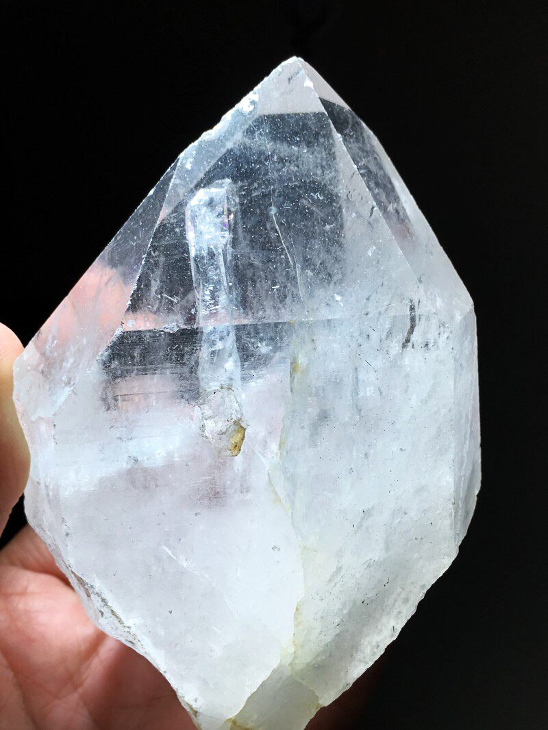 水晶天然规格超亮中晶摆件七彩虹白水晶原石474克奇石