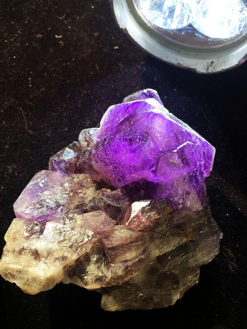 紫水晶原石天然摆件骨干晶簇规格184克45mm奇石