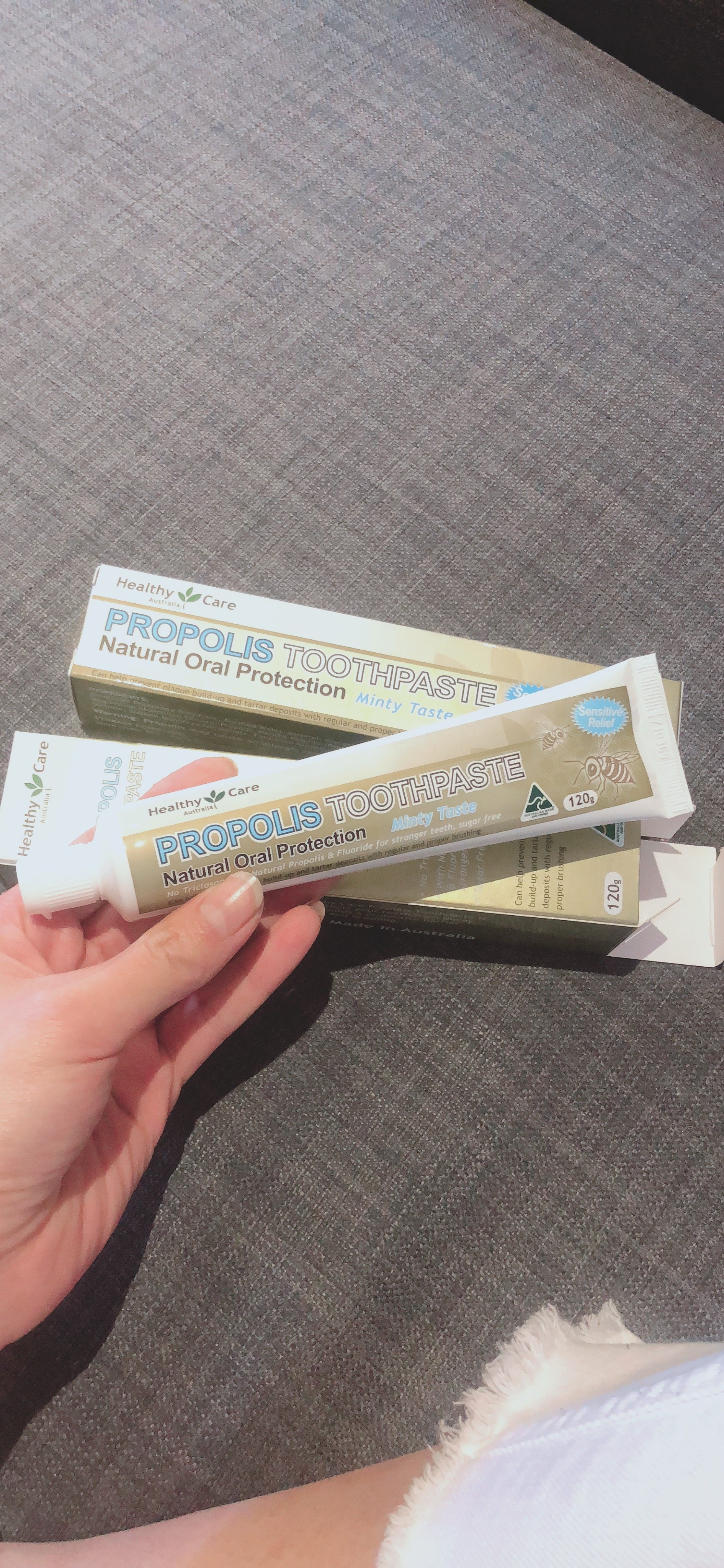 澳洲直邮healthycare天然蜂胶牙膏成人美白120g薄荷味清新口气