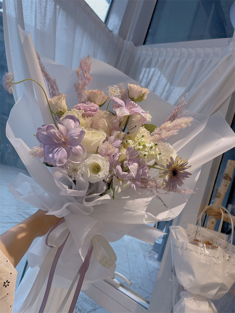 情人节新款郁金香蝴蝶兰鸢尾尾花芍药花束小众花生鲜花速递同城