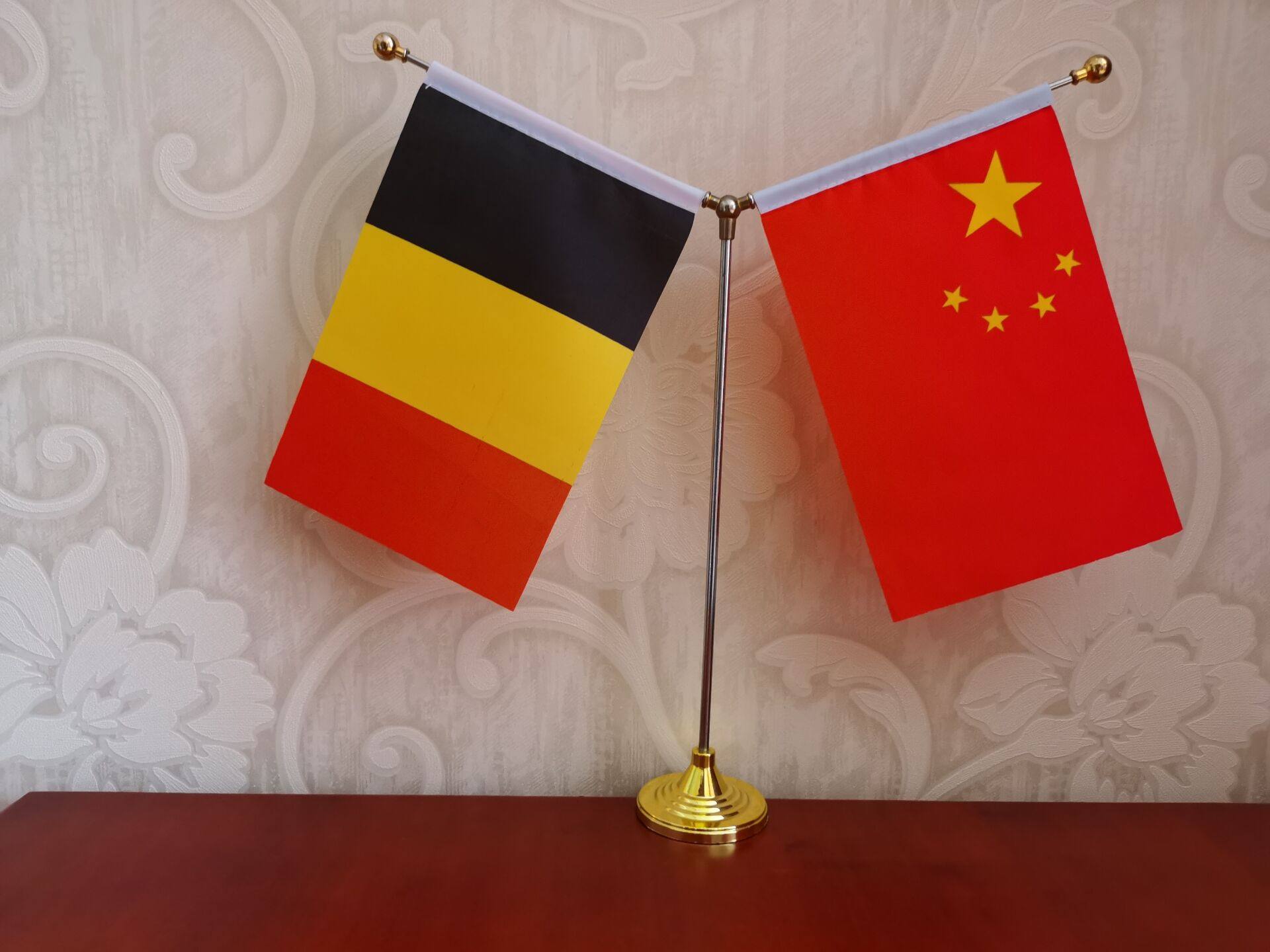 国旗3号4号5号6号比利时串旗办公桌旗手手摇旗帜